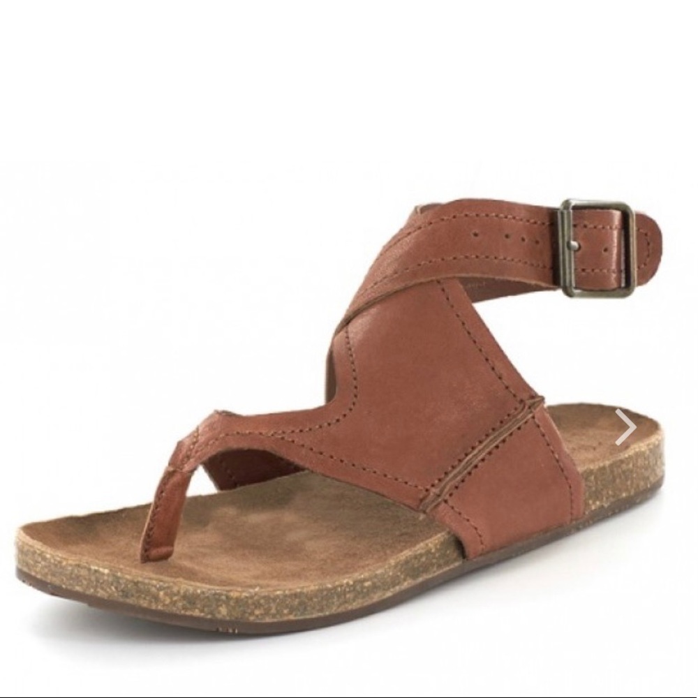 Chocolat Blu Yagger Leather Thong Sandal Size 36 US 6